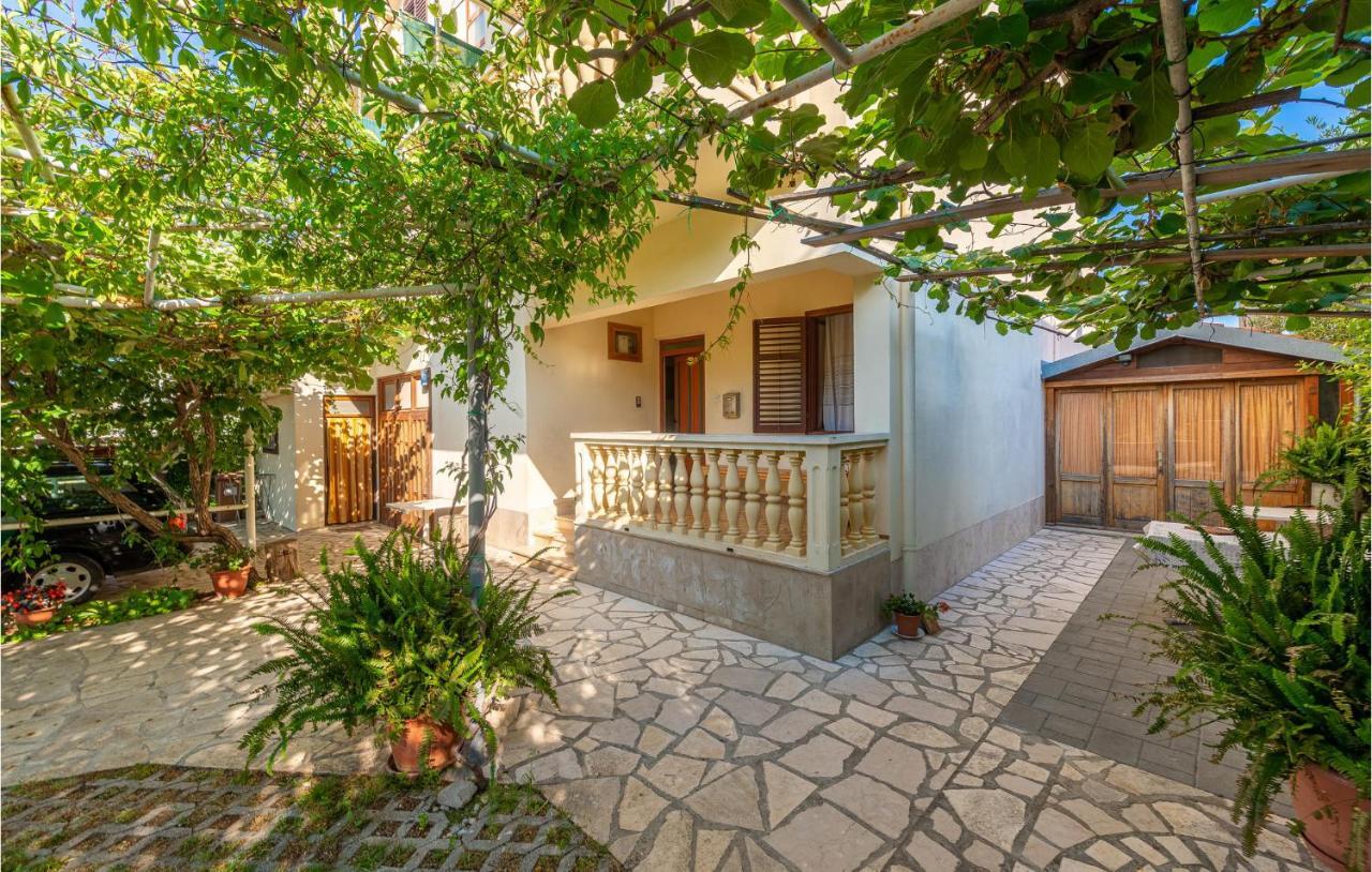 Stunning Apartment In Zadar With Wifi Екстериор снимка